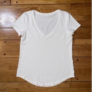 Lululemon Love Tee V-Neck T-Shirt Short Sleeve